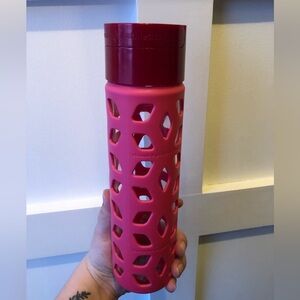 ✨2 for $25✨ Lululemon Pink Glass Water Bottle